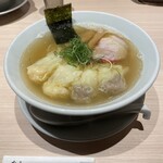 ワンタン麺専門店 たゆたふ - 特製ワンタンメン大盛　1,300円