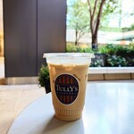 タリーズコーヒー - 右奥が京橋駅の入口という便利な立地。