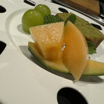 川奈 - ぐり茶と梨のケーキ、メロン、マスカット