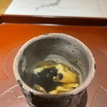 馳走 啐啄一十  - 広島のサザエと青森の岩もずく　羅臼昆布のお出汁で