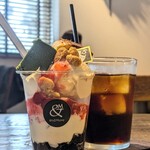 コーヒーとおやつの店 アンドモア - 