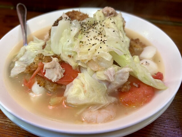 ベトナム料理シンチャオ 六本松店