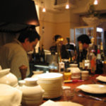 煮こみや なりた - 店内奥から撮影