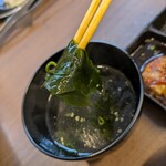 焼肉セブン - ワカメスープのワカメ