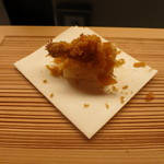 にくの匠 三芳 - 白アスパラのカラスミ掛け。