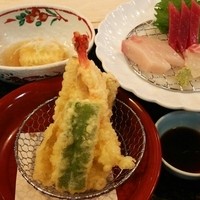 稚加榮 本店 - 天麩羅・刺身三種盛り