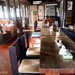 ヨコクラうどん - 歴史ある旧家側の飲食スペース