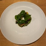 Restaurant Sola - Légumes
      あゆ、さんま
      夏野菜、トマトジュレ、バジル、大葉