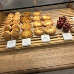 ジュウニブンベーカリー - パン