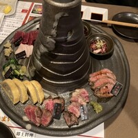 馬刺しと焼き鳥 グルマン三年坂 - 