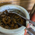 純とんこつ無双 - 超辛い辛子高菜。これがないと無双は語れない❗️