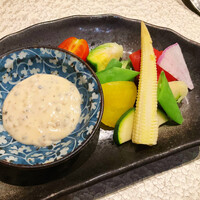 HIKARI - 