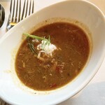 Ruth's Chris Steak House - tomahawk dinner for two $220
       （約35200円 2024年5月時点）
      シーフードガンボスープ