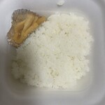 かつや - 漬物もホカホカに:;(∩´﹏`∩);: