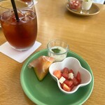 イーエックスガーデンカフェ - 