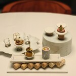 264343359 - ③ 【野菜のアソルティメント】
                    A：そら豆のコロッケ
                    B：トマトのパン粥　　　　　　　　　　　　　　　　　　　　　　C：猪+大豆の煮込み　　　　　　　　　　　　　　　　D：ブルスケッタ、レバームース