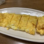 食堂 平和の家 - ☘️ ほんのり甘いタイプの美味しいやつ！
      　　　昔お母さんがお弁当に入れてくれた
      　　　玉子焼きを思い出しました！