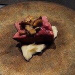 パルコ フィエラ - ニセコのじゃが芋プーリー リブロースト 昨日獲れのキノコ