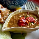 カフェモン - タイの豆味噌「タオチオ」ベースのタレ。太刀魚じゃないですよ！タオチオ！
      ナンプラーがしっかり効いてプリックもたっぷりの超絶Mug好み♡☆*:.｡. o(≧▽≦)o .｡.:*☆