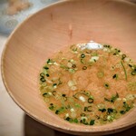 千葉たかおか - お味噌汁は、車海老の頭と鮪節と昆布出汁。いつも本当に美味しい。ホッとします。