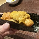 赤坂 鮨大谷 - 牡丹海老フリット、紫雲丹トマトポン酢