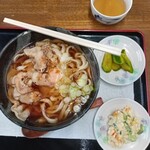 両国屋 - 肉うどん生たまご