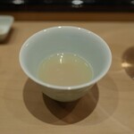 すし 良月 - ナマコの卵巣と蛤のお出汁