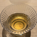 鮨 ゆうき - 混布出汁　胃の準備運動、昆布くささゼロ優しい旨味のみ