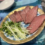 白鷹三宅商店 - 