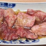 焼肉ホルモンざくろ 江南布袋店 - ざくろカルビ680円