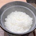 焼肉ホルモンざくろ - 釜炊きご飯680円