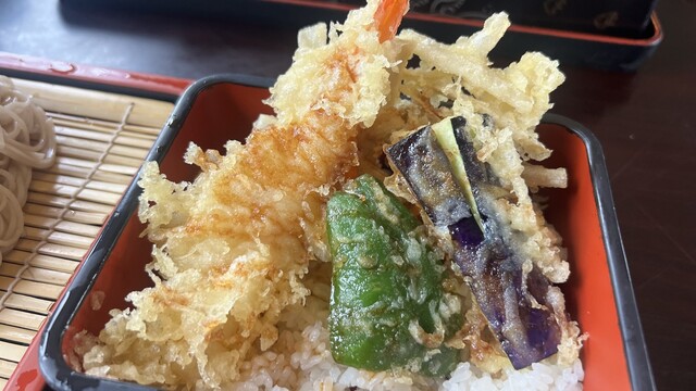 十割そばめんこい - 日立木（うどん）の写真