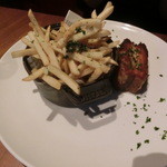 ラ・ピッチョリー・ドゥ・ルル - 豚バラ肉のコンフィ フライドポテト添えでございます