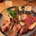 自家製パスタと炭火焼き Cinque5 - 肉盛り合わせ