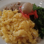 トーコーキッチン - 三色ごはん