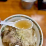 ラーメン 哲史 - スープ