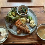 Ryokuyuu Shokudo & SPACE - 