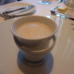 ア・ニュ ルトゥルヴェ・ヴー - じゃがいものピューレ　トリュフとウズラ卵　