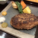 おにくや食堂 Suehiro - 肉厚ジュースイな近江牛ハンバーグは肉汁を啜りたいくらいの旨み！