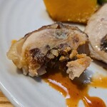 キッチン ブルー グローブ - ガランティーヌの断面