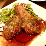 카키토 교카이노 레스토랑 쿠오레 델펫셰 - 어린 양고기 소테