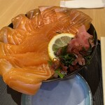 海鮮丼 魚しん - 