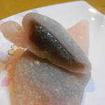 ギフトキヨスク新大阪 - 桜風味餅