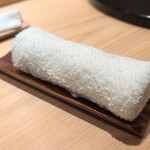 神田錦町 鮨たか晴 - おしぼり　2本目