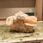 神田錦町 鮨たか晴 - 煮蛤