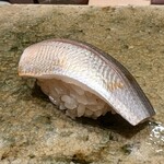 神田錦町 鮨たか晴 - コハダ