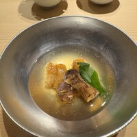 鮨 由う - 