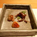 じどりや 穏座 - 琵琶湖産オンリーの　いさざ・海老豆・たてむし