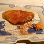 じどりや 穏座 - 雌手羽先の塩焼き山わさびと香川産かめびし醤油のフリーズドライ　