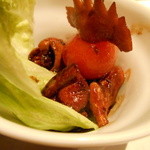 じどりや 穏座 - 鶏モツ（雌鶏冠、きんかん、卵管、雄のせぎも）の甘辛煮